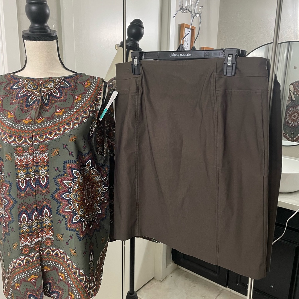 NWT brown pencil skirt